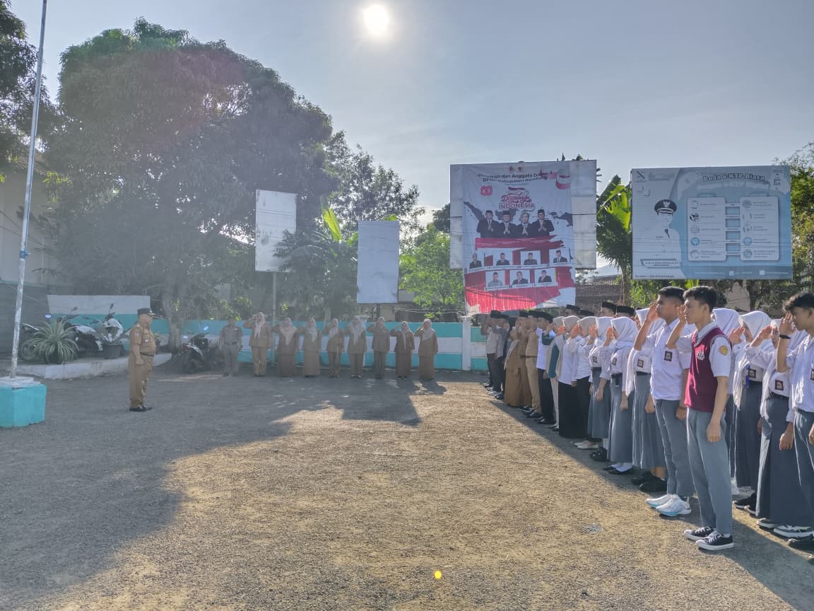 apel-pagi-pegawai-kecamatan-paseh